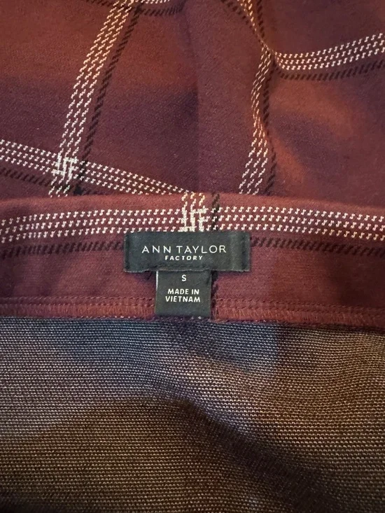 Ann Taylor matching top and skirt set size XS - Picture 4 of 5